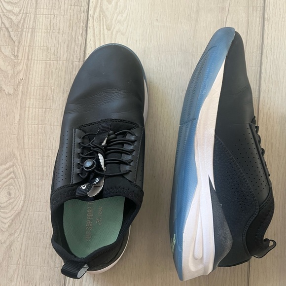 Clove sneakers - Picture 2 of 3